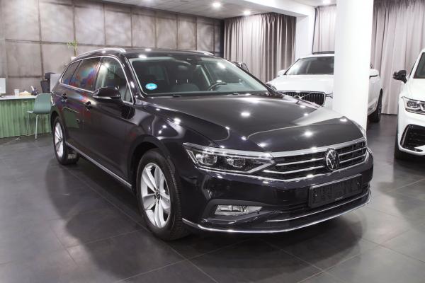 Volkswagen Passat B8 Variant Elegance 4Motion 2.0 TDI 147kW 4x4 DSG / Facelift / Matrix Led / ALU 17''+ zimní sada