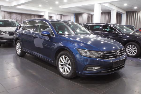 Volkswagen Passat B8 Variant Business 2.0 TDI 110kW DSG / ALU 16''