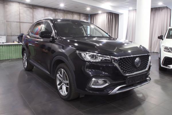 MG EHS PHEV Luxury 1.5 190kW AUT. / Virtual cockpit / ALU 18''