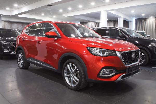MG EHS PHEV Luxury 1.5 190kW AUT. / Virtual cockpit / ALU 18''