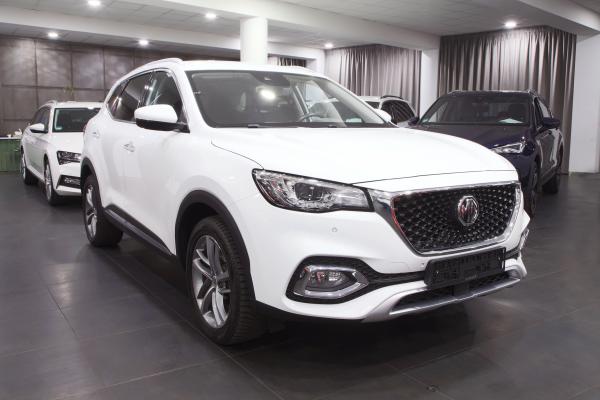 MG EHS PHEV Luxury 1.5 190kW AUT. / Virtual cockpit / ALU 18''