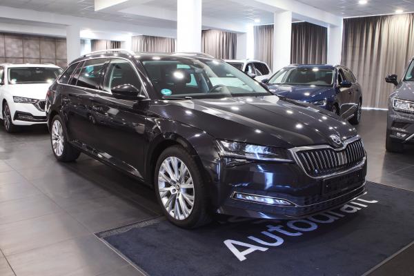 Škoda Superb 3 Combi Style 2.0 TDI 110kW DSG / Facelift / Matrix Led / ALU 18''+ ALU 16''