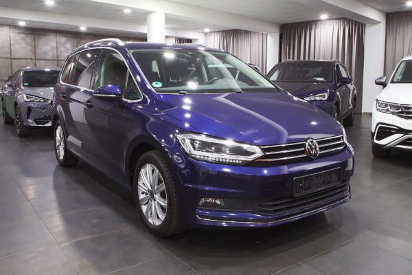 Volkswagen Touran Highline 2.0 TDI 110kW DSG / ALU 17''