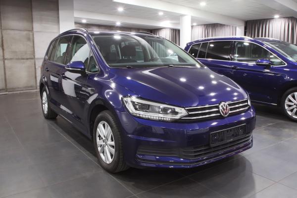 Volkswagen Touran Comfortline 2.0 TDI 110kW DSG / ALU 16''+ zimní sada