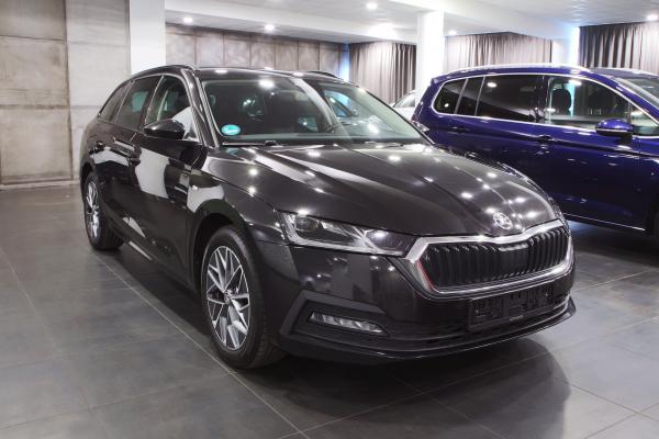 Škoda Octavia 4 Combi 2.0 TDI 110kW Man. / Virtual cockpit / ALU 17''
