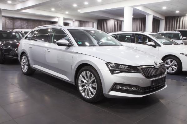Škoda Superb 3 iV Combi Style 1.4 TSI 160kW / Facelift / Matrix Led /  Virtual cockpit / ALU 18''