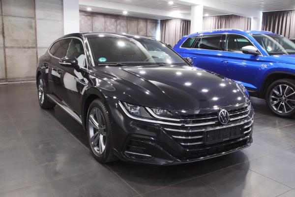 Volkswagen Arteon Shooting Brake 2.0 TDI 147kW DSG R-Line / Virtual Cockpit / 2x sada ALU 18''
