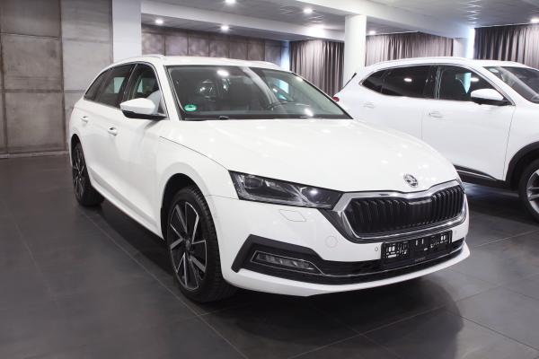 Škoda Octavia 4 Combi Style 2.0 TDI 85kW Man. /Webasto / Virtual Cockpit / ALU 18''+ zimní sada