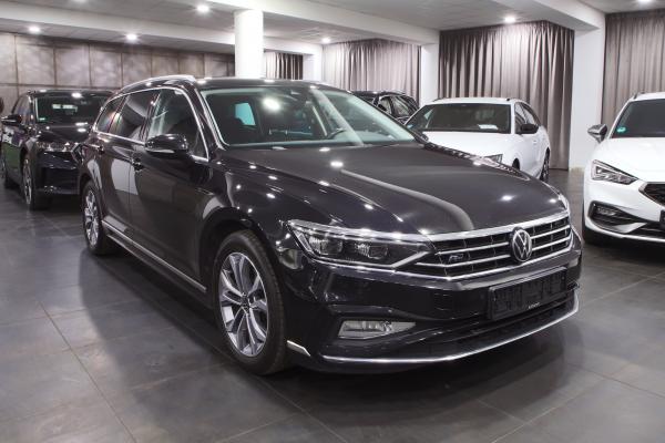 Volkswagen Passat B8 Variant 4motion Elegance 2.0 TDI 147kW 4x4 DSG R-line / Facelift / Virtual cockpit / Webasto / Matrix Led / ALU 17''+ ALU 16''