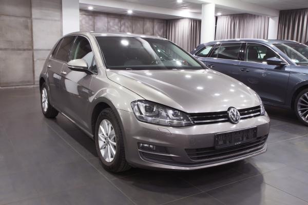 Volkswagen Golf 7 1.2 TSI 77kW DSG Highline / ALU