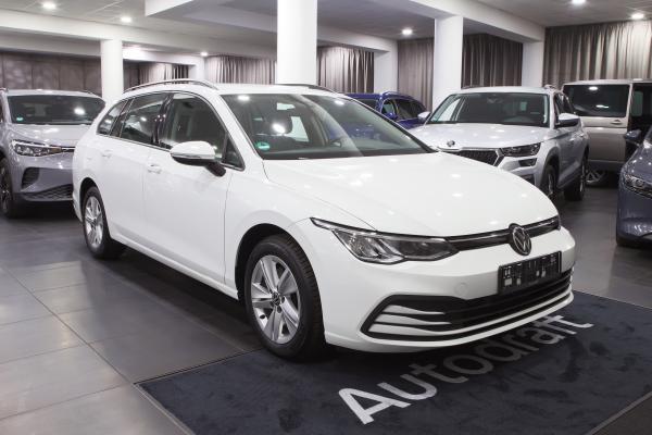 Volkswagen Golf 8 Variant Life 2.0 TDI 110kW DSG / Virtual Cockpit / ALU 16''+ zimní sada