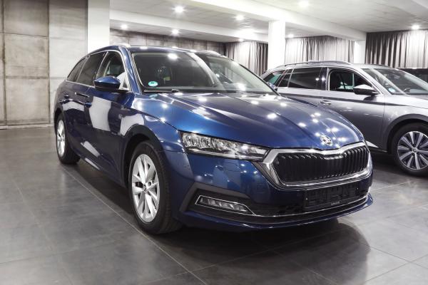 Škoda Octavia 4 Combi Style 2.0 TDI 110kW DSG / Virtual Cockpit / ALU 17''