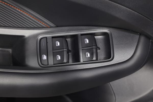 14166--mg-3085-jpg-xbuS64.jpg
