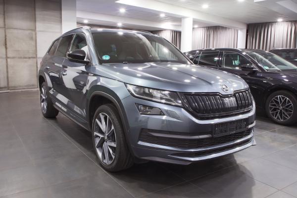Škoda Kodiaq 2.0 TDI 147kW 4x4 DSG Sportline / Webasto / 2x sada ALU 20''