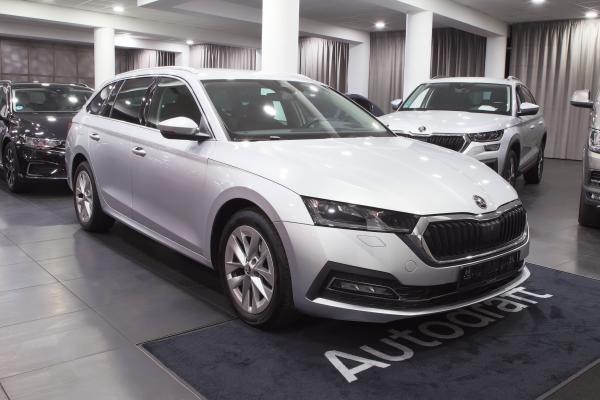 Škoda Octavia 4 Combi Style 2.0 TDI 110kW DSG / Virtual Cockpit / ALU 17''