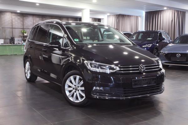 Volkswagen Touran Highline 2.0 TDI 110kW DSG / Virtual Cockpit / 7-míst