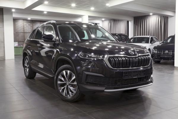 Škoda Kodiaq 2.0 TSI 140kW 4x4 DSG Style / Facelift / Webasto / 2x sada ALU 18''