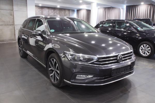 Volkswagen Passat B8 Variant Elegance 2.0 TDI 110kW / Facelift / Matrix Led / Virtual cockpit / ALU 17'' + ALU 16''