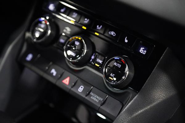 14223--mg-5667-jpg-FHctRV.jpg