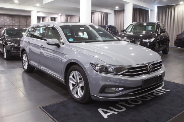 Volkswagen Passat B8 Variant Elegance 2.0 TDI 110kW DSG / Facelift / Matrix Led / Virtual Cockpit / ALU