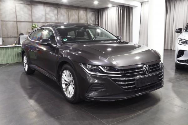 Volkswagen Arteon Shooting Brake 2.0 TDI 110kW DSG / Virtual Cockpit / ALU 17''