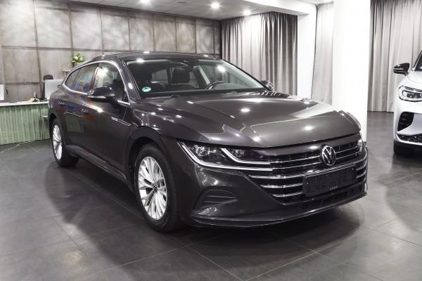 Volkswagen Arteon Shooting Brake 2.0 TDI 110kW DSG / Virtual Cockpit / ALU 17''