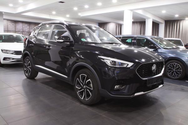 MG ZS Luxury 1.5 78 kW / Virtual Cockpit / ALU 17''