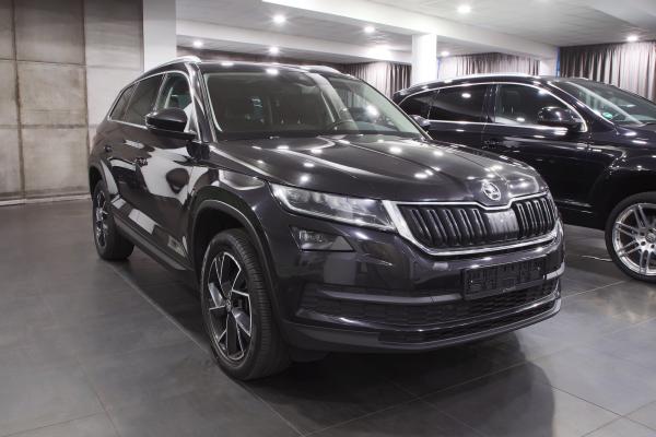 Škoda Kodiaq Style 2.0 TSI 140kW 4x4 DSG / Virtual cockpit / ALU 19'' + ALU 18''