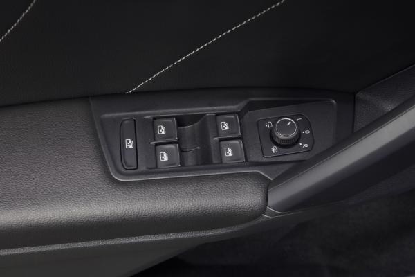 14261--mg-8749-jpg-8qUPjj.jpg