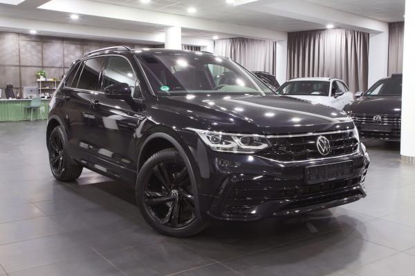 Volkswagen Tiguan 4Motion 2.0 TDI 110kW 4x4 DSG R-Line / Virtual Cockpit / ALU 19''+ ALU 18''