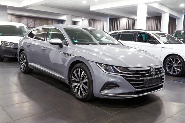 Volkswagen Arteon Shooting Brake Elegance 2.0 TDI 110kW DSG / Webasto / Virtual Cockpit / ALU 18''