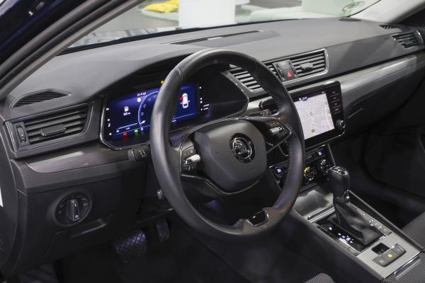 14278--mg-8103-jpg-SiMnTR.jpg