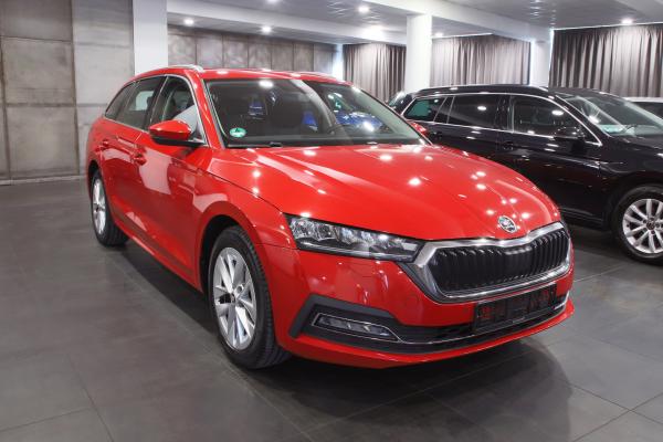 Škoda Octavia 4 Combi Style 2.0 TDI 110kW DSG / Virtual Cockpit / ALU 17'' + zimní sada