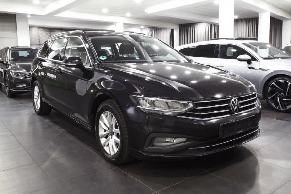 Volkswagen Passat B8 Variant 2.0 TDI 110kW DSG / Facelift / ALU 16'' + zimní sada