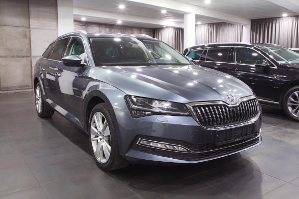 Škoda Superb 3 Combi Style 4x4 2.0 TDI 140kW DSG / ALU 18''