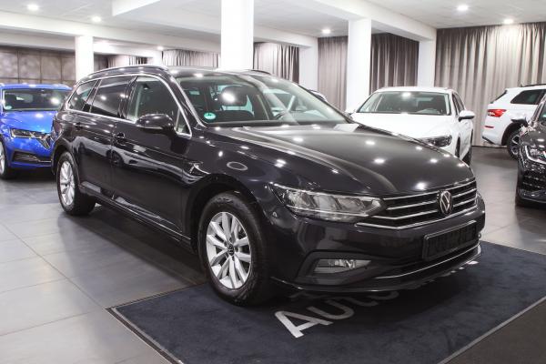 Volkswagen Passat B8 Variant 2.0 TDI 110kW DSG / ALU 16''+ zimní sada