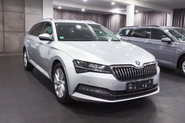 Škoda Superb 3 Combi Style 2.0 TDI 110kW DSG / ALU 17''