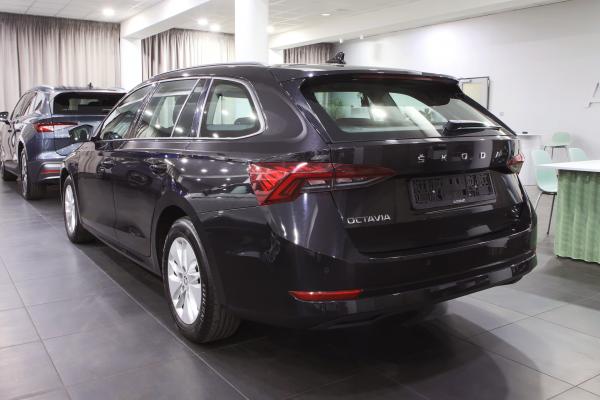 Škoda Octavia 4 Combi 2.0 TDI 110kW DSG / ALU 16'' - 2