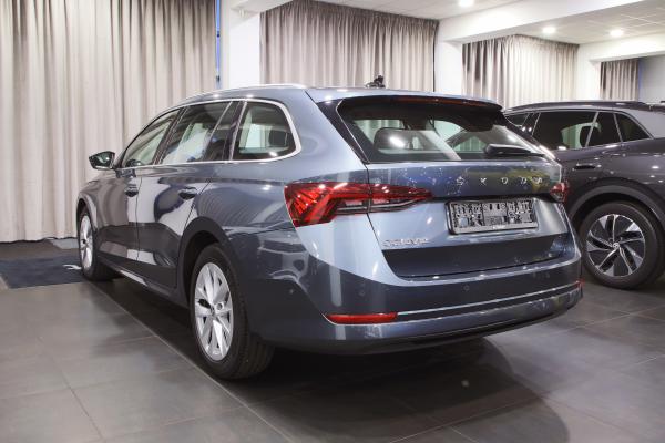 Škoda Octavia 4 Combi Style 2.0 TDI 110kW DSG / ALU 17'' - 2