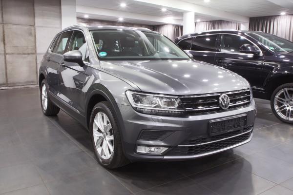 Volkswagen Tiguan Highline 4x4 2.0 TDI 140kW DSG / Active info display