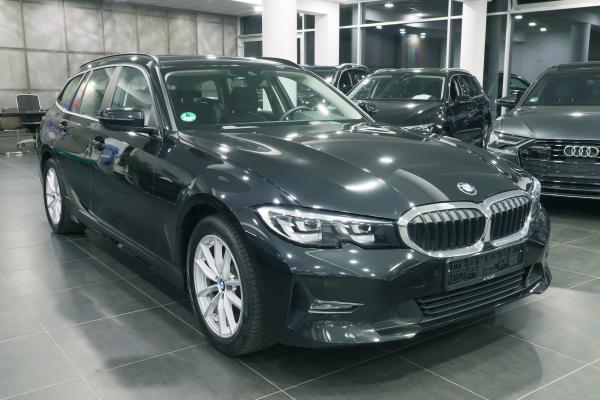BMW 320 Touring 2.0 140kW 4x4 xDrive 8 st. Aut. Advantage / 2x ALU / Facelift 2020