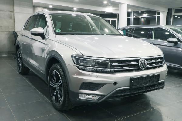 Volkswagen Tiguan Highline 4x4 2.0 TDI 140kW DSG / Active info Display
