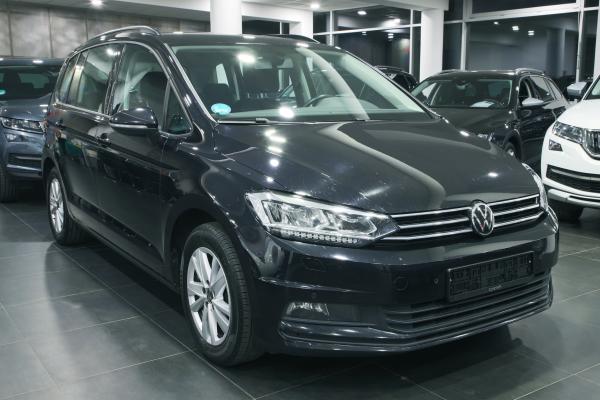 Volkswagen Touran Comfortline 2.0 TDI 110kW DSG / 2x Sada ALU 16''