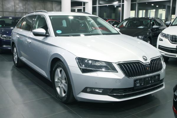 Škoda Superb 3 Combi 2.0 TDI 110kW DSG / ALU 16''