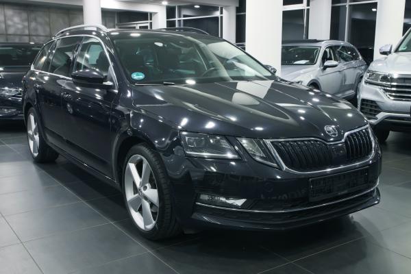 Škoda Octavia 3 Combi Style 2.0 TDI 110kW DSG / ALU 18''+ ALU 16'' / Facelift