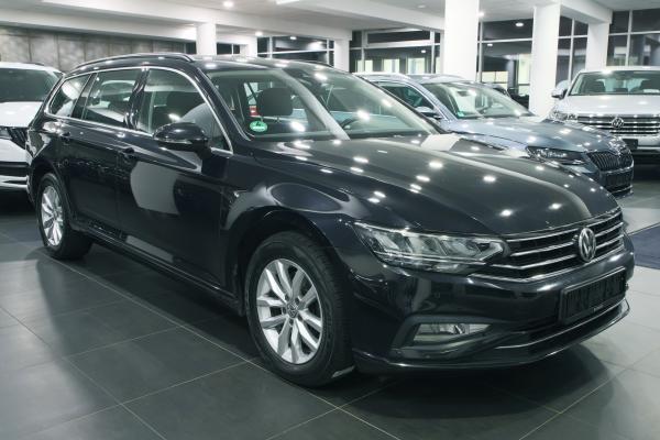 Volkswagen Passat B8 Variant Business 2.0 TDI 110kW DSG / Facelift 2020
