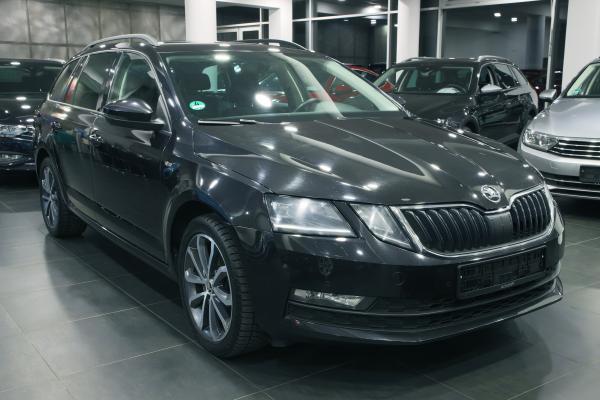 Škoda Octavia 3 Combi 2.0 TDI 110kW DSG / ALU 17'' / Facelift