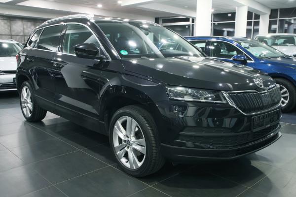 Škoda Karoq Style 1.6 TDI 85kW DSG / Virtual Cockpit / ALU 18''