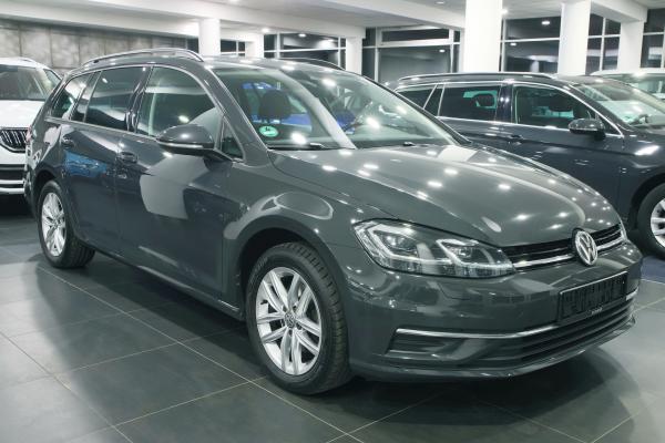 Volkswagen Golf 7 Variant Comfortline 2.0 TDI 110kW DSG / ALU 16''