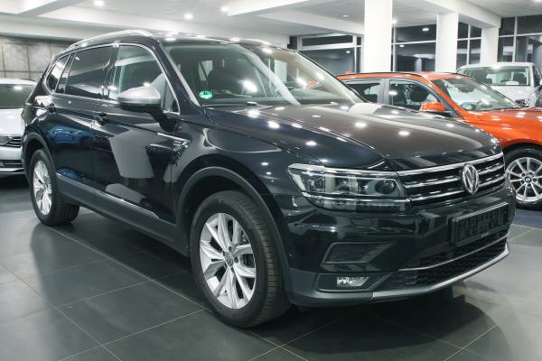 Volkswagen Tiguan Allspace Highline 4Motion 2.0 TDI 140kW DSG 4x4 / Virtual cockpit / ALU 18''+ ALU 17''